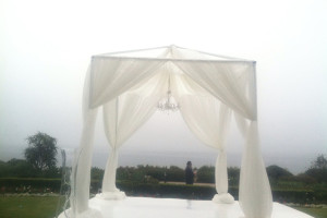 Caterer tenting